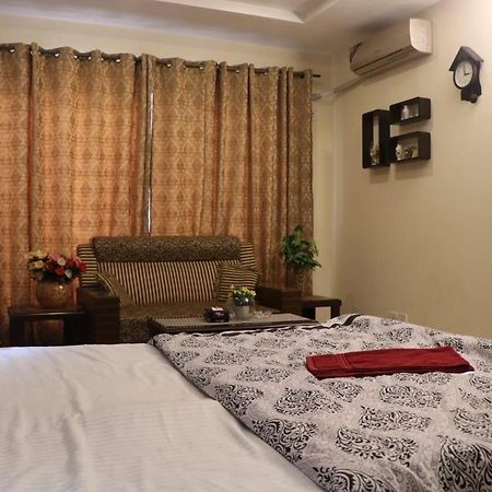 Cozy Studio Apartment In Bahria Town Rawalpindi Eksteriør billede