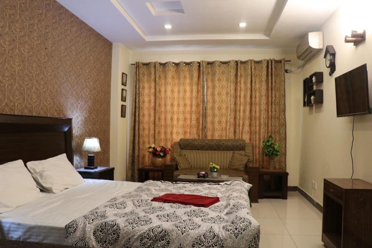 Cozy Studio Apartment In Bahria Town Rawalpindi Eksteriør billede